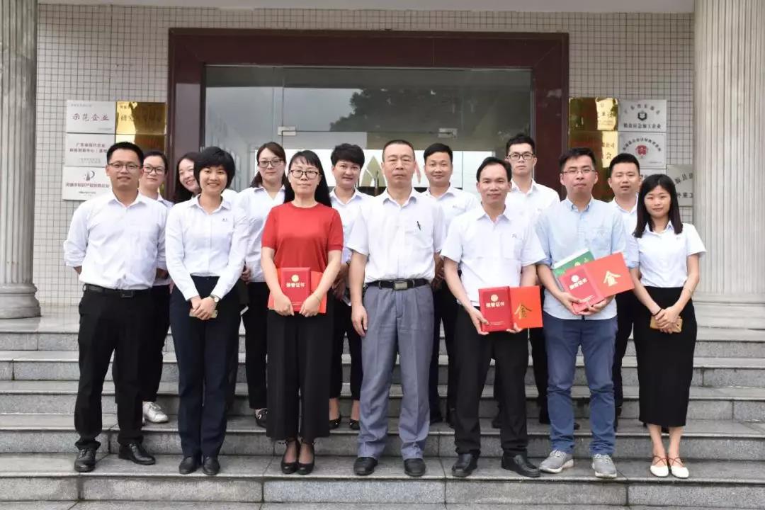 霸王花米粉廣告語征集結果揭曉，快來圍觀~看看誰是幸運的小伙伴！