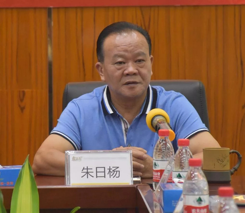 1566955264905926.jpg 640.webp (8).jpg