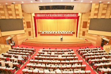 助力鄉(xiāng)村振興，彰顯企業(yè)擔(dān)當(dāng)——廣東霸王花集團(tuán)榮獲2022年度河源市廣東扶貧濟(jì)困“萬綠杯”金杯