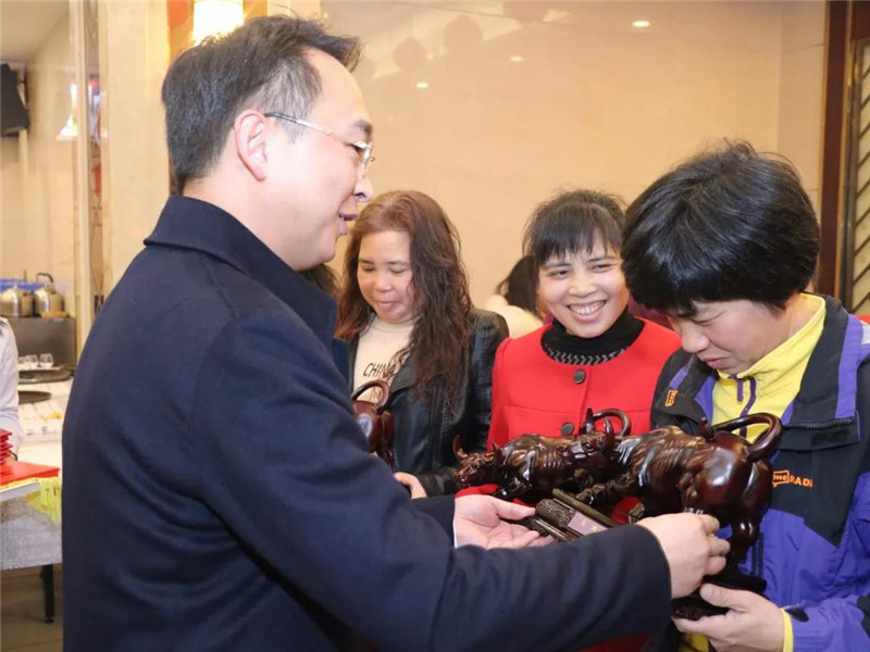 1534317579591252.jpg 3.jpg